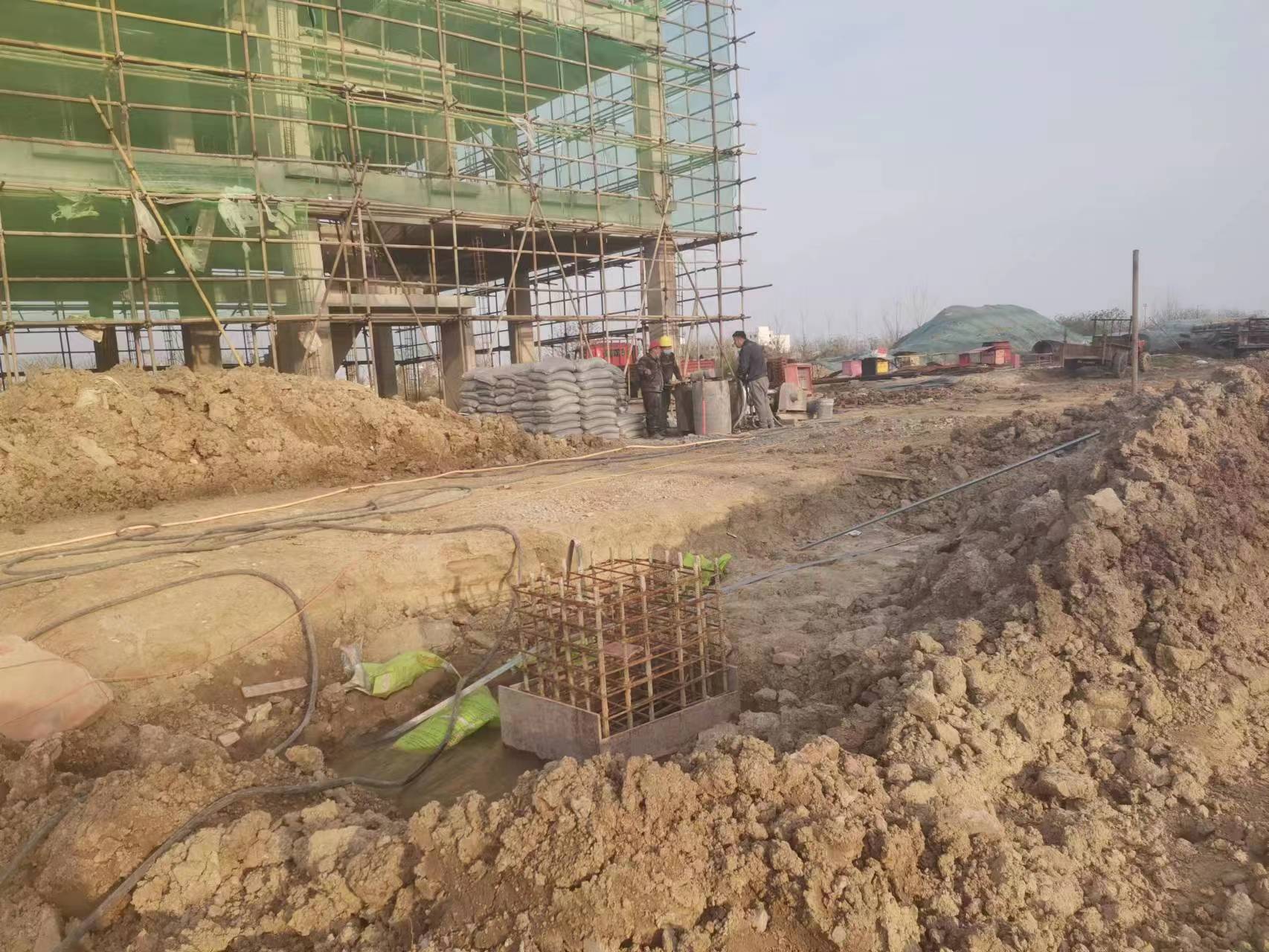 宝塔当桥梁出现裂缝的时候应该及时加固修补